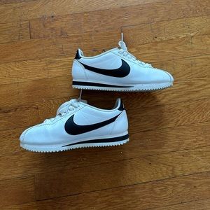 Nike Cortez Womens Size 6